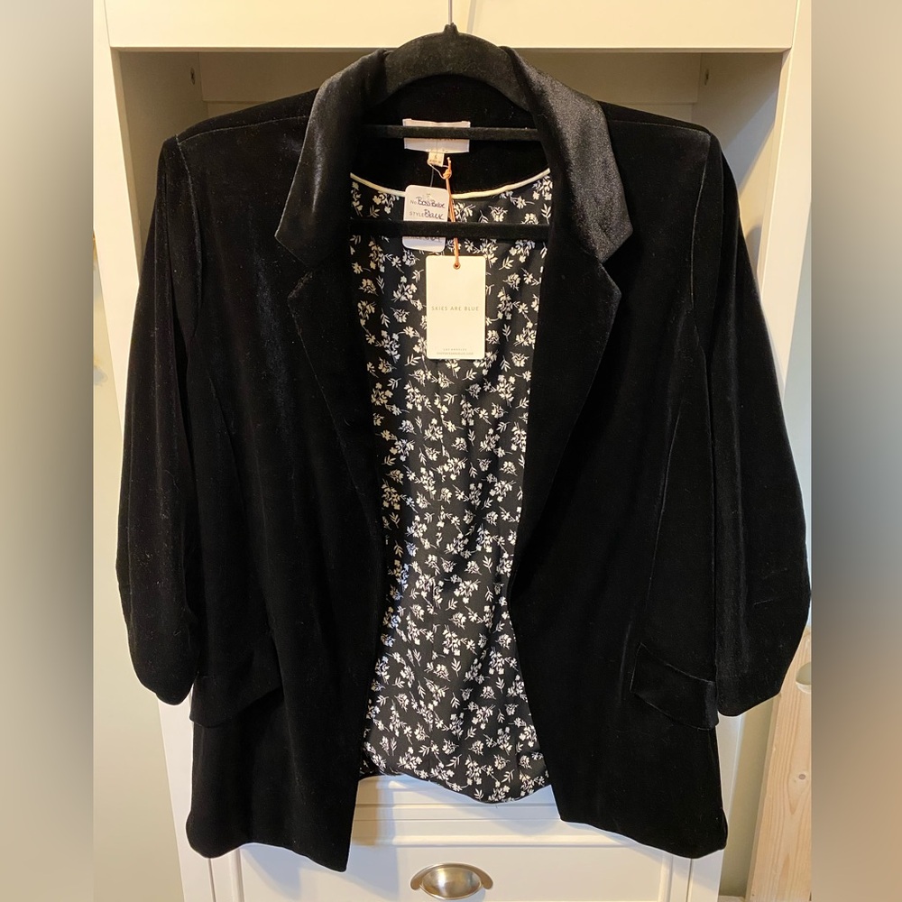 Skies Are Blue Black Velvet Blazer NWT size S 3/4 ruched sleeve